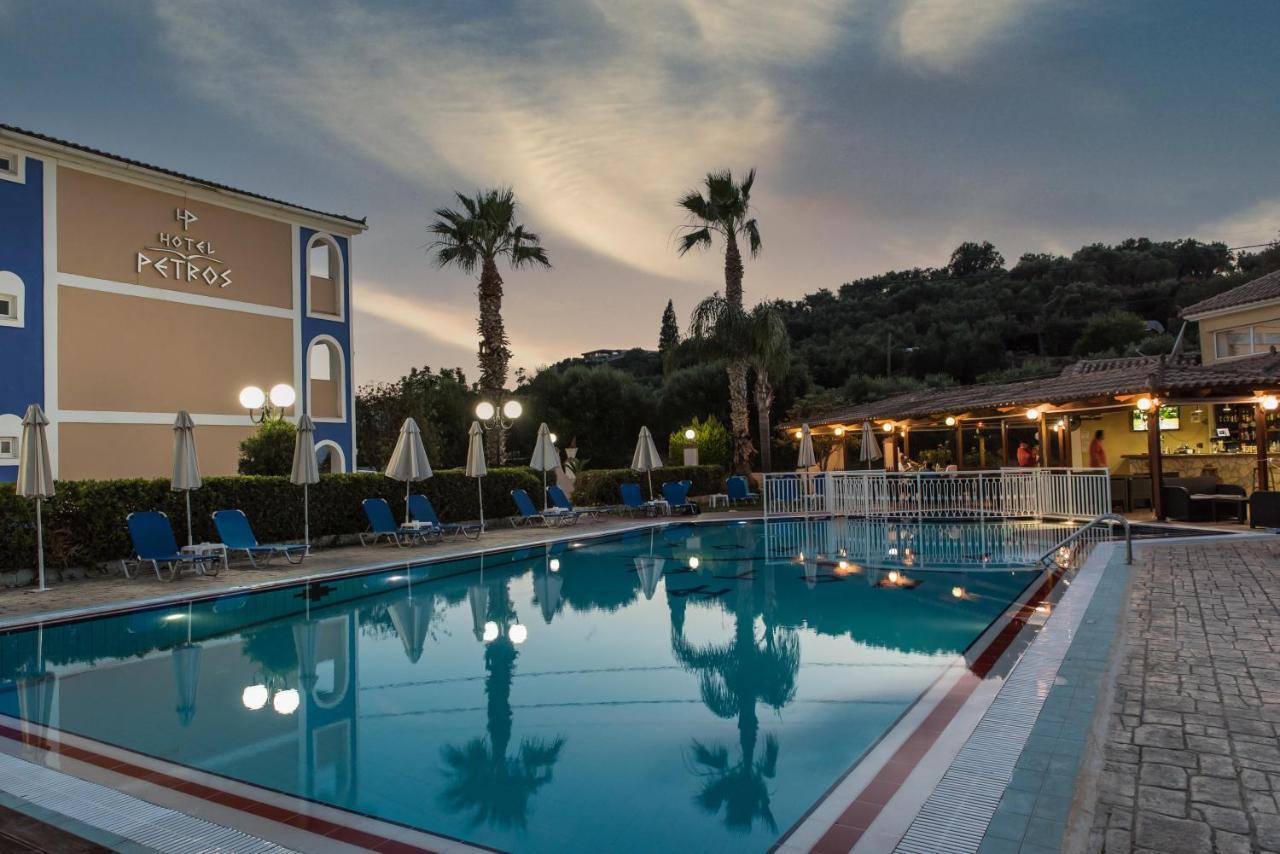 Hotel Petros Tsilivi  Exterior photo