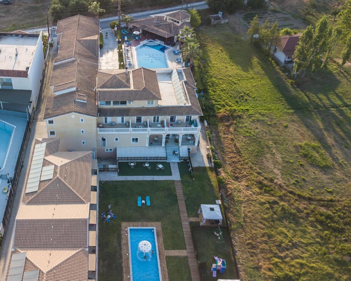 Hotel Petros Tsilivi  Exterior photo