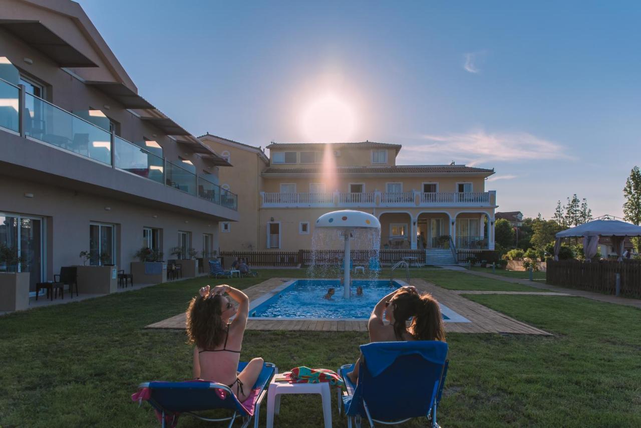 Hotel Petros Tsilivi  Exterior photo
